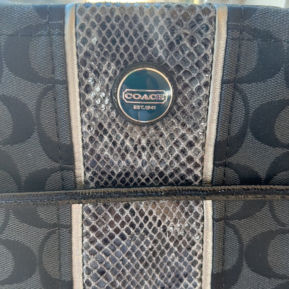 Coach Indigo Python Stripe Signature Black Jacquard Shoulder Bag tote - Picture 5 of 6